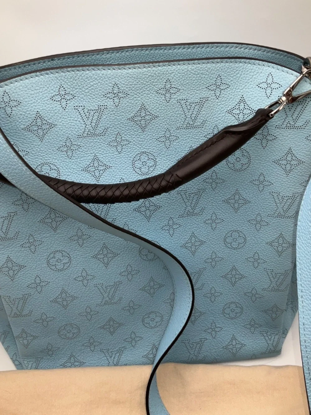 Louis Vuitton Ice Blue Mahina Leather Babylone PM 2 way